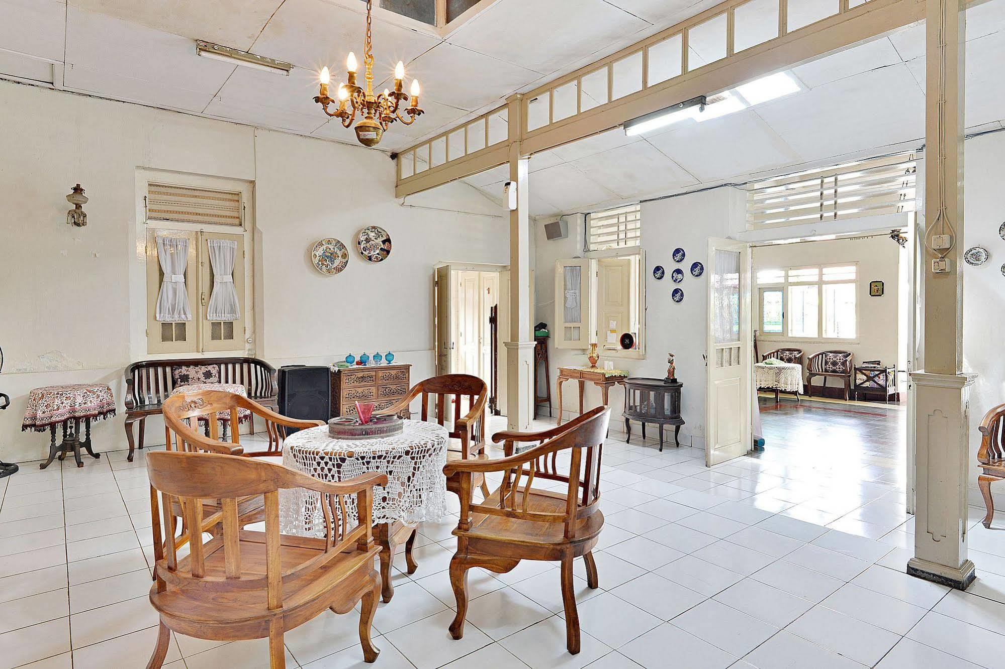 Zen Rooms Panembahan Kraton Yogyakarta Kültér fotó